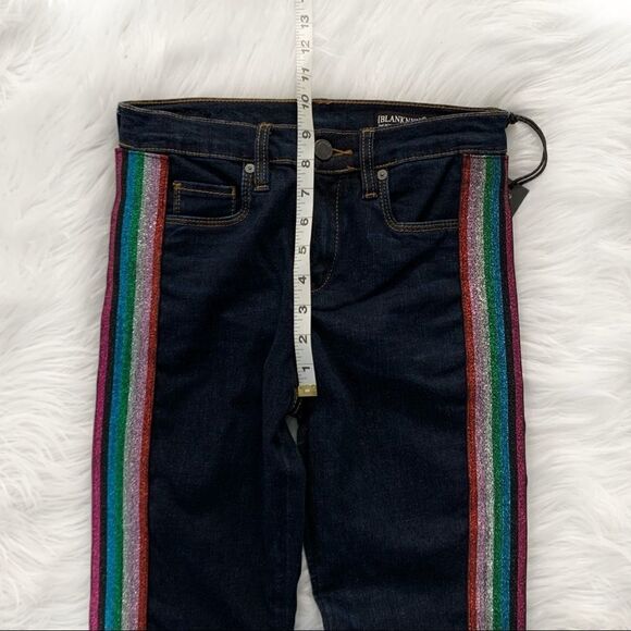 BLANK NYC Dark Wash Skinny Jeans! - Picture 4 of 8